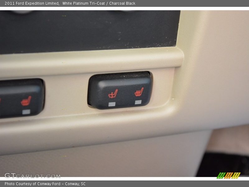 White Platinum Tri-Coat / Charcoal Black 2011 Ford Expedition Limited