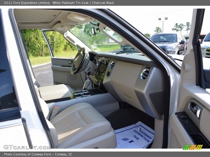 White Platinum Tri-Coat / Charcoal Black 2011 Ford Expedition Limited