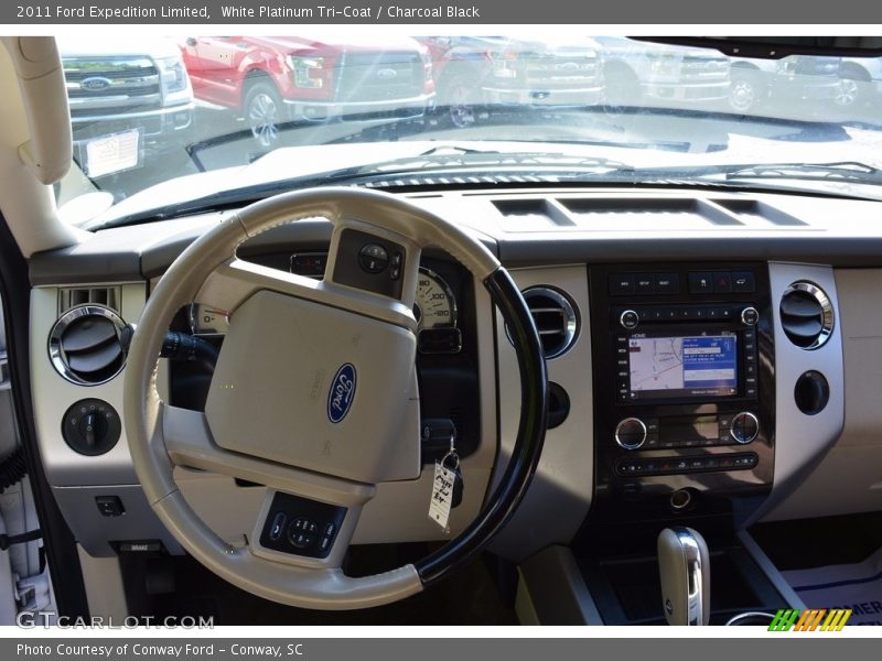 White Platinum Tri-Coat / Charcoal Black 2011 Ford Expedition Limited