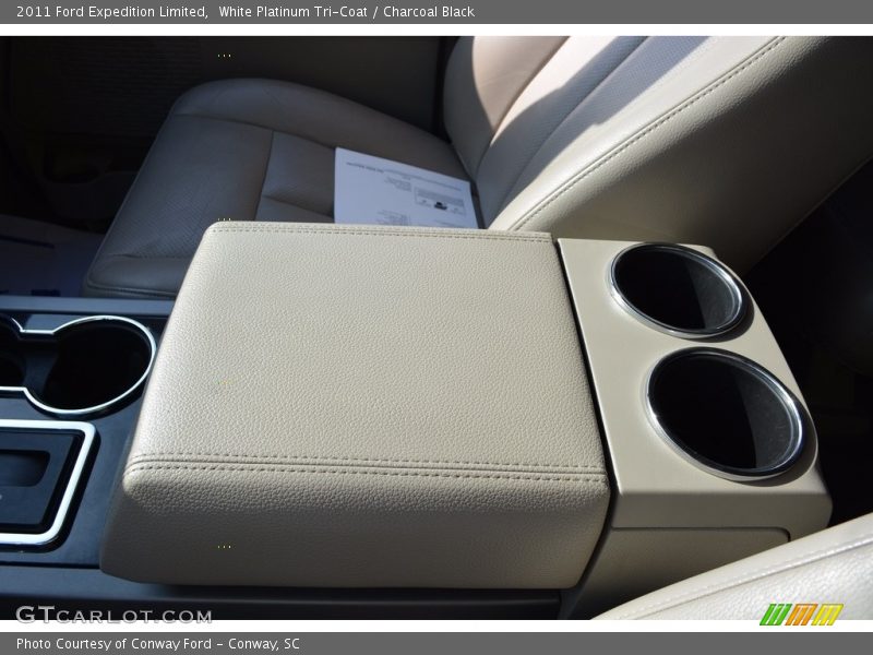 White Platinum Tri-Coat / Charcoal Black 2011 Ford Expedition Limited