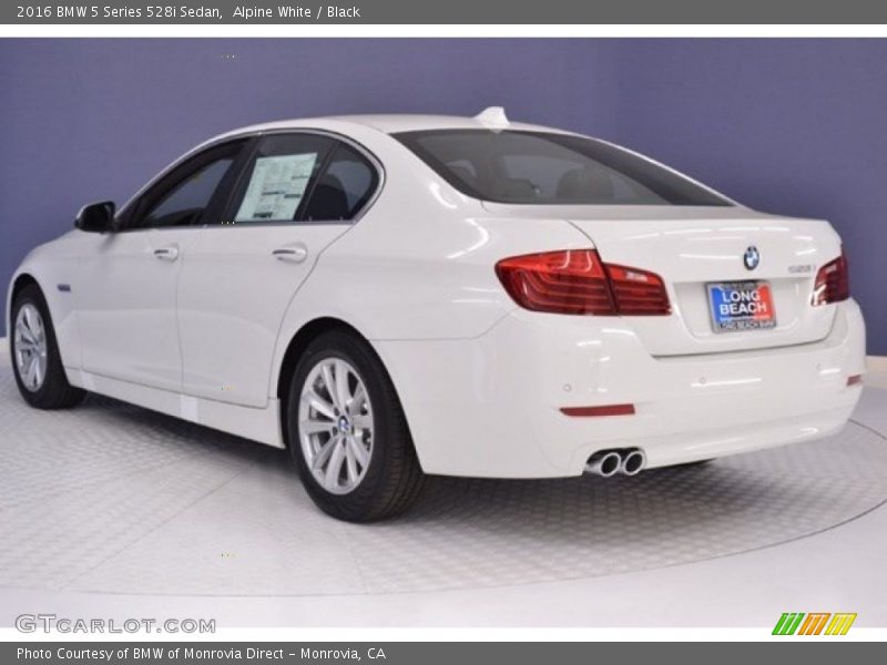 Alpine White / Black 2016 BMW 5 Series 528i Sedan