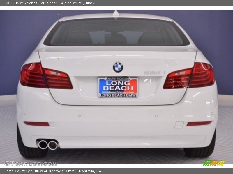 Alpine White / Black 2016 BMW 5 Series 528i Sedan