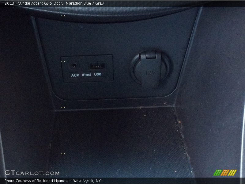 Marathon Blue / Gray 2013 Hyundai Accent GS 5 Door