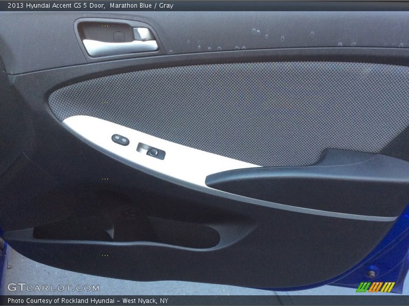 Marathon Blue / Gray 2013 Hyundai Accent GS 5 Door