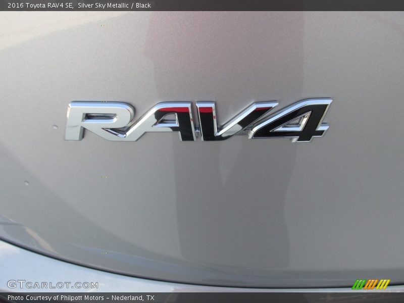 Silver Sky Metallic / Black 2016 Toyota RAV4 SE