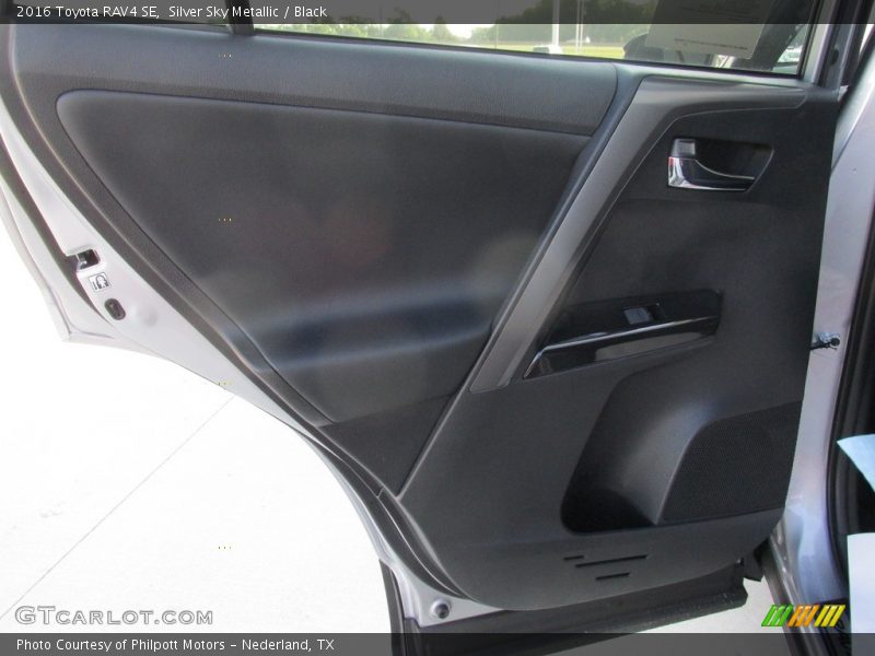 Silver Sky Metallic / Black 2016 Toyota RAV4 SE