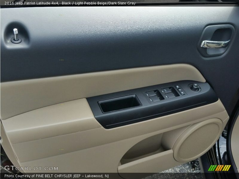 Black / Light Pebble Beige/Dark Slate Gray 2016 Jeep Patriot Latitude 4x4