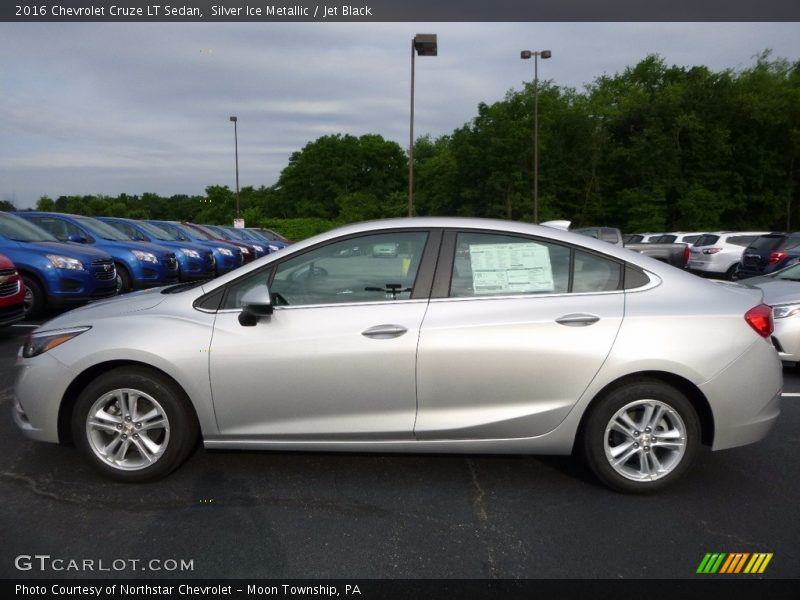 Silver Ice Metallic / Jet Black 2016 Chevrolet Cruze LT Sedan