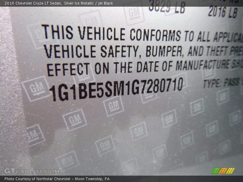 Silver Ice Metallic / Jet Black 2016 Chevrolet Cruze LT Sedan