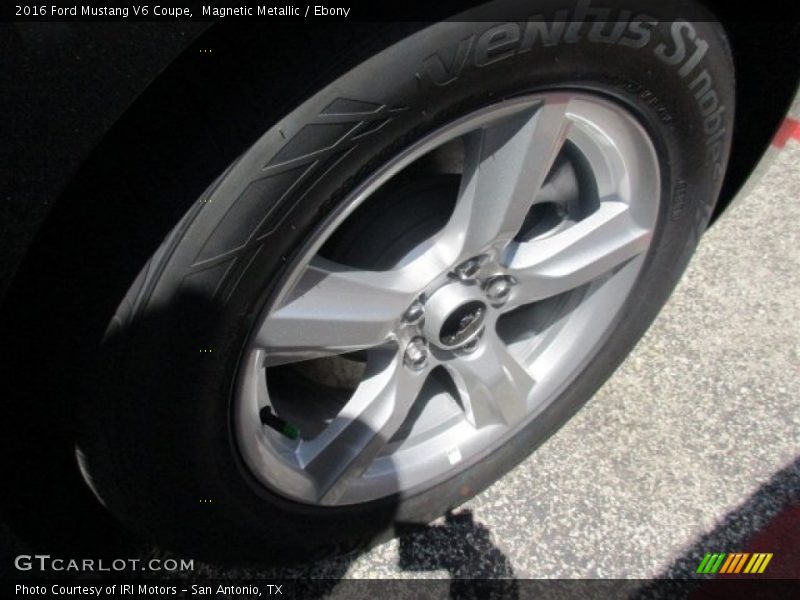 Magnetic Metallic / Ebony 2016 Ford Mustang V6 Coupe