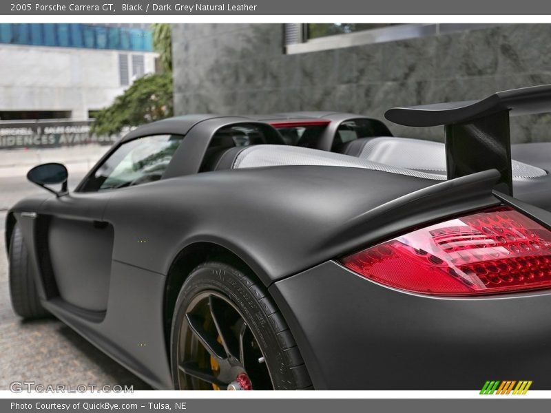 Black / Dark Grey Natural Leather 2005 Porsche Carrera GT