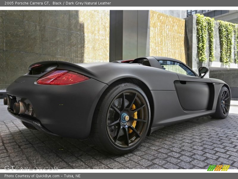 Black / Dark Grey Natural Leather 2005 Porsche Carrera GT