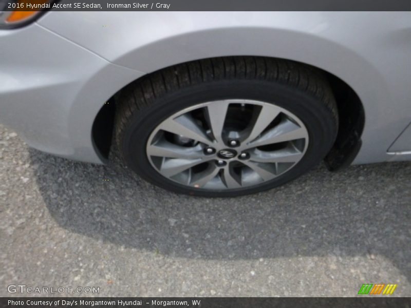 Ironman Silver / Gray 2016 Hyundai Accent SE Sedan