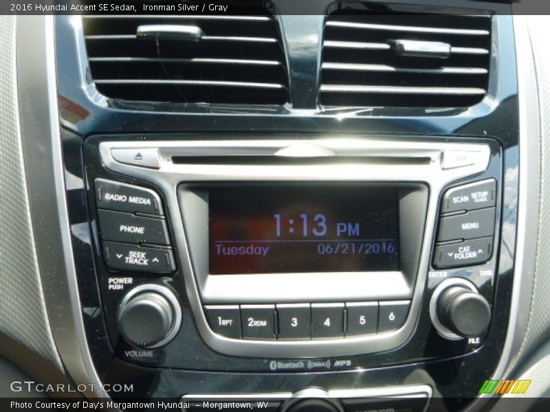 Ironman Silver / Gray 2016 Hyundai Accent SE Sedan