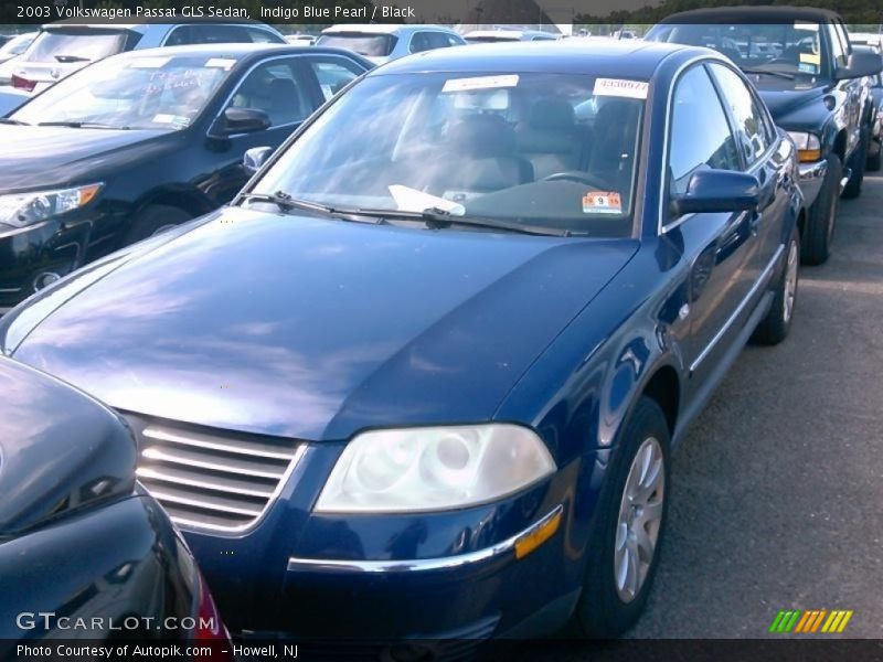 Indigo Blue Pearl / Black 2003 Volkswagen Passat GLS Sedan