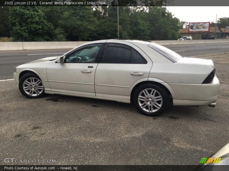 Ceramic White Pearlescent / Shale/Dove 2005 Lincoln LS V8