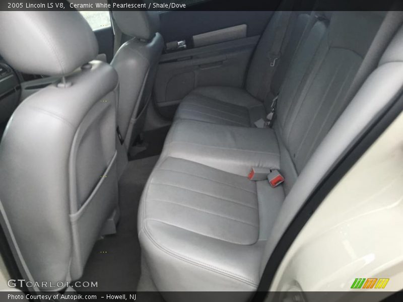 Ceramic White Pearlescent / Shale/Dove 2005 Lincoln LS V8