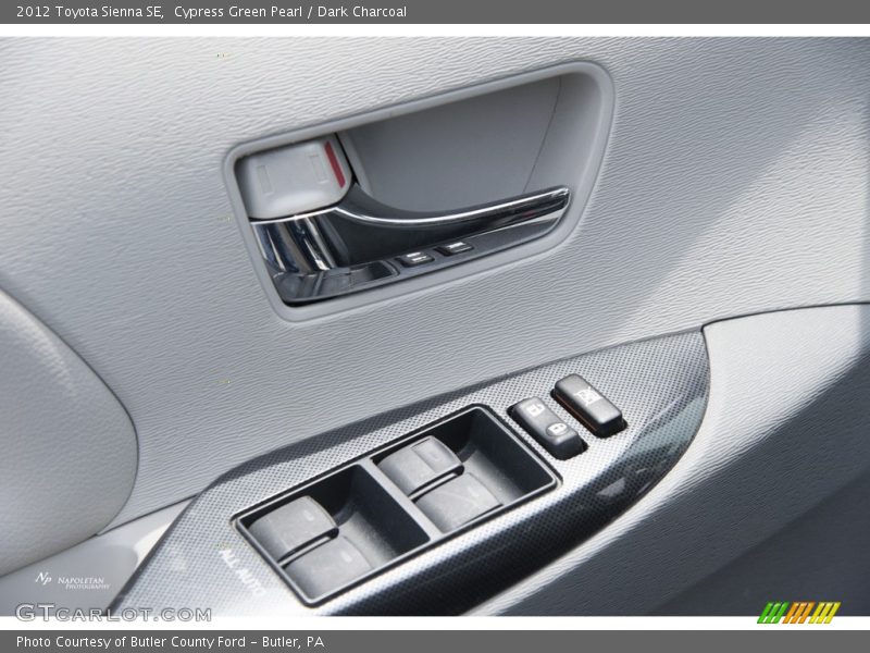 Cypress Green Pearl / Dark Charcoal 2012 Toyota Sienna SE