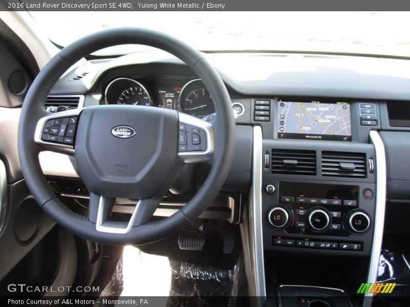 Yulong White Metallic / Ebony 2016 Land Rover Discovery Sport SE 4WD