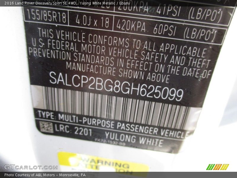 Yulong White Metallic / Ebony 2016 Land Rover Discovery Sport SE 4WD