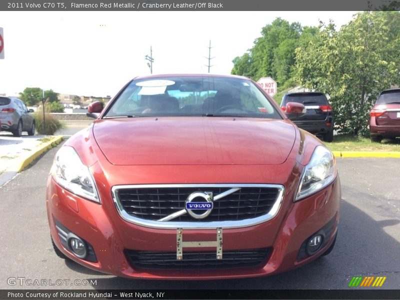 Flamenco Red Metallic / Cranberry Leather/Off Black 2011 Volvo C70 T5