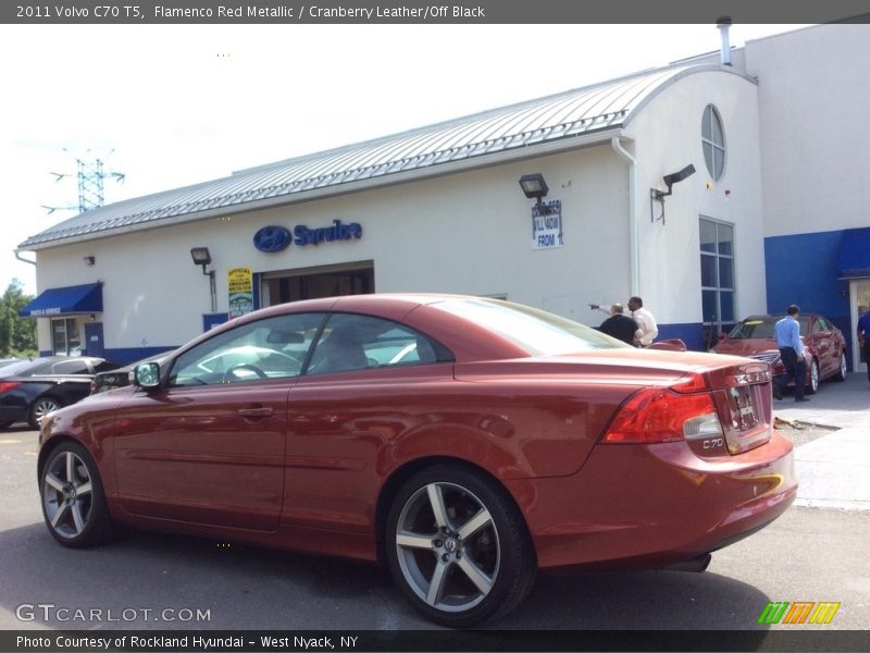 Flamenco Red Metallic / Cranberry Leather/Off Black 2011 Volvo C70 T5