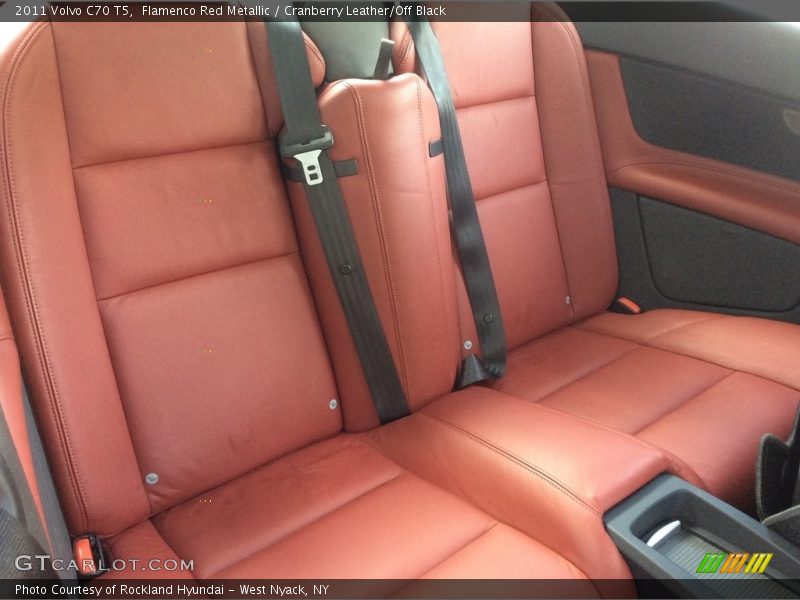 Flamenco Red Metallic / Cranberry Leather/Off Black 2011 Volvo C70 T5