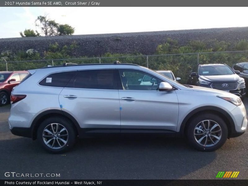 Circuit Silver / Gray 2017 Hyundai Santa Fe SE AWD