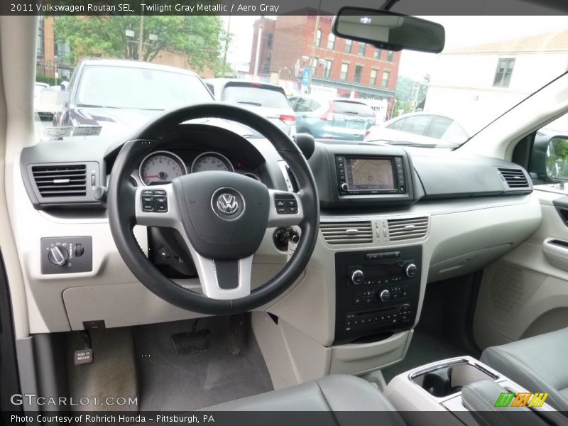 Twilight Gray Metallic / Aero Gray 2011 Volkswagen Routan SEL