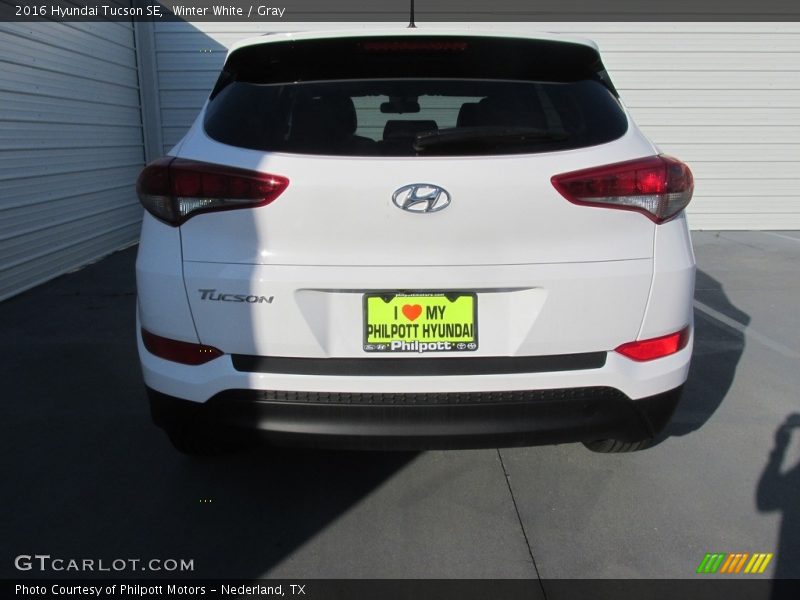 Winter White / Gray 2016 Hyundai Tucson SE