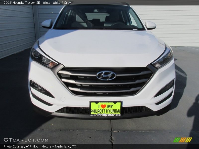 Winter White / Gray 2016 Hyundai Tucson SE