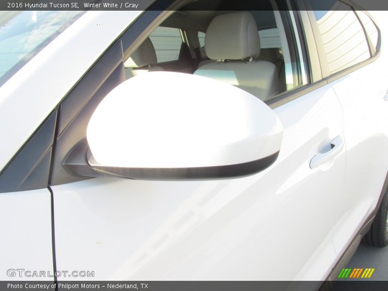 Winter White / Gray 2016 Hyundai Tucson SE