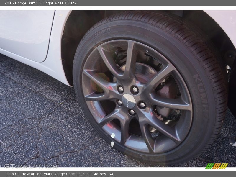 Bright White / Black 2016 Dodge Dart SE