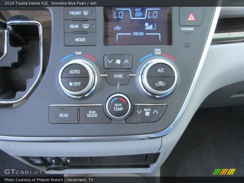 Shoreline Blue Pearl / Ash 2016 Toyota Sienna XLE