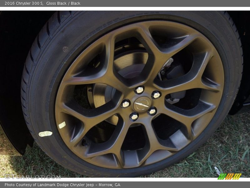 Gloss Black / Black 2016 Chrysler 300 S
