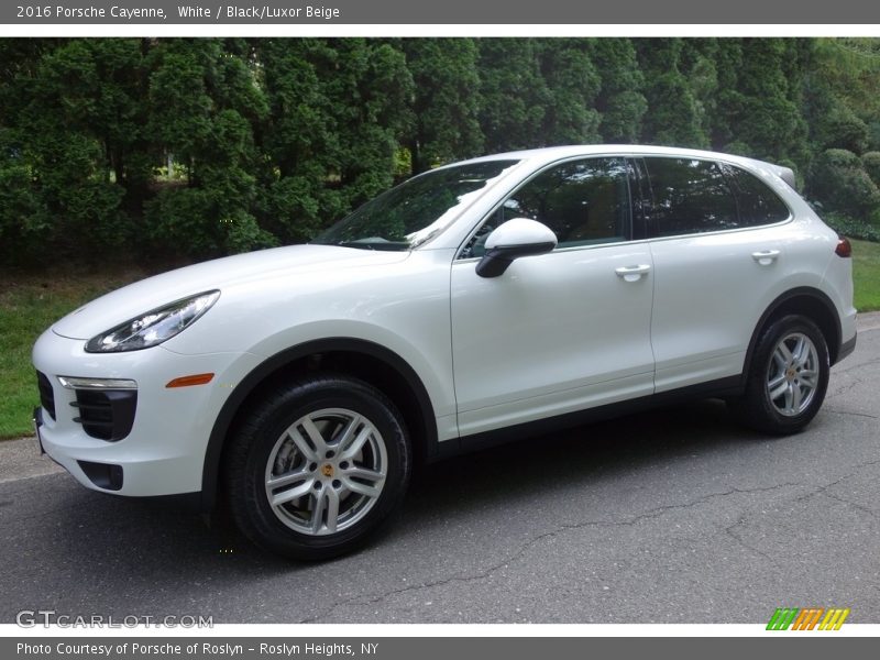 White / Black/Luxor Beige 2016 Porsche Cayenne