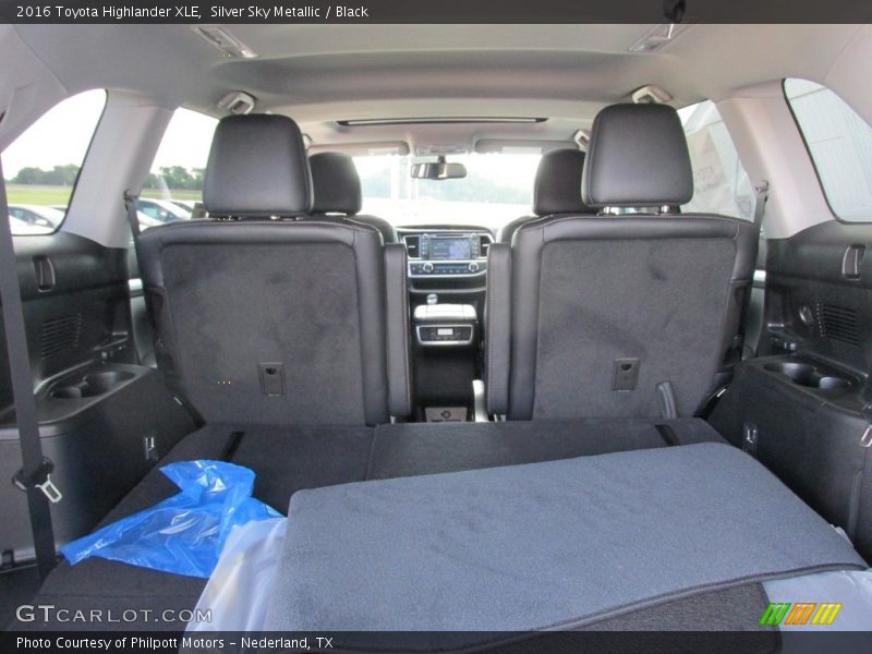 Silver Sky Metallic / Black 2016 Toyota Highlander XLE