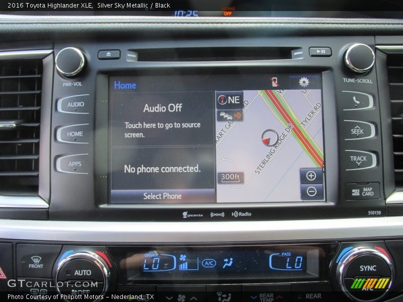 Silver Sky Metallic / Black 2016 Toyota Highlander XLE
