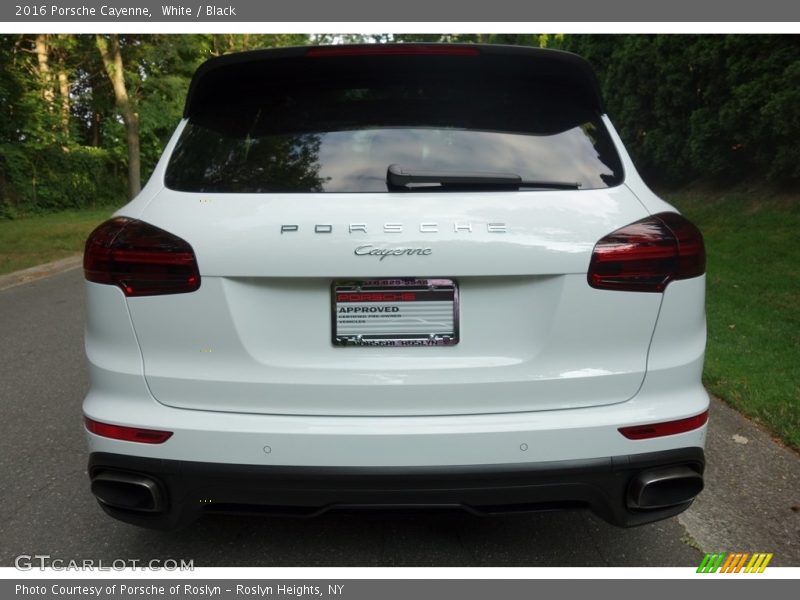 White / Black 2016 Porsche Cayenne