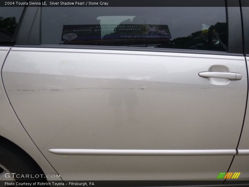 Silver Shadow Pearl / Stone Gray 2004 Toyota Sienna LE