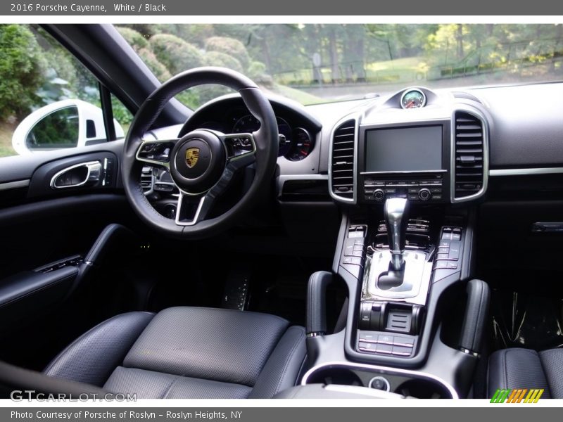 White / Black 2016 Porsche Cayenne