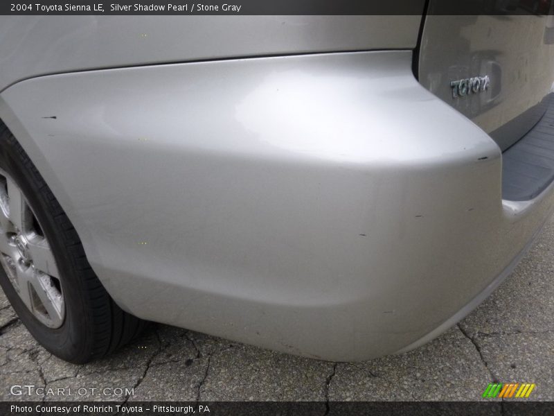 Silver Shadow Pearl / Stone Gray 2004 Toyota Sienna LE