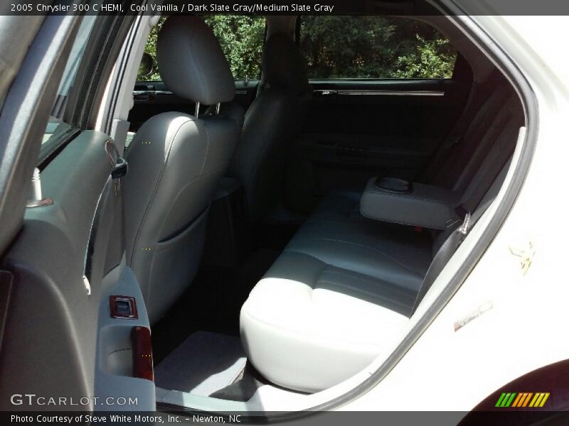 Cool Vanilla / Dark Slate Gray/Medium Slate Gray 2005 Chrysler 300 C HEMI