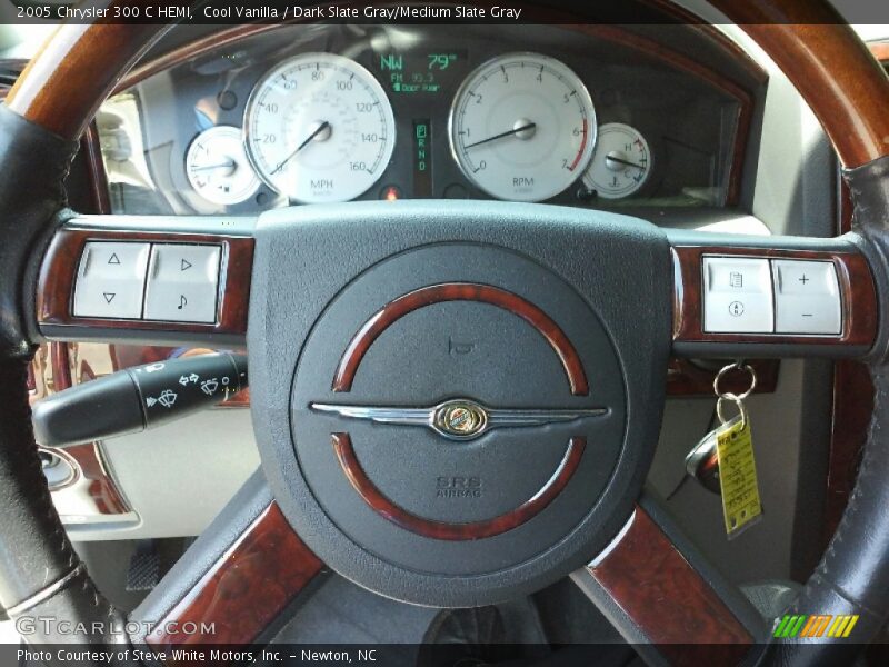 Cool Vanilla / Dark Slate Gray/Medium Slate Gray 2005 Chrysler 300 C HEMI