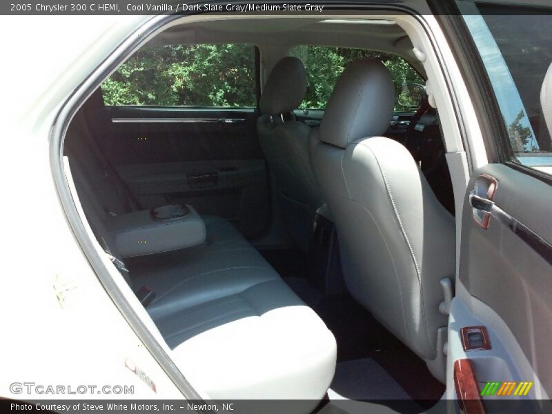 Cool Vanilla / Dark Slate Gray/Medium Slate Gray 2005 Chrysler 300 C HEMI