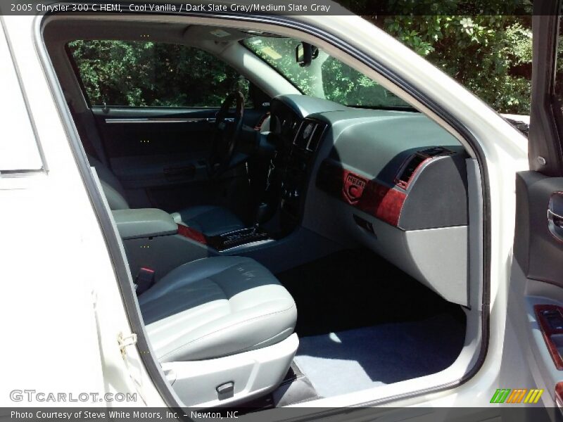 Cool Vanilla / Dark Slate Gray/Medium Slate Gray 2005 Chrysler 300 C HEMI