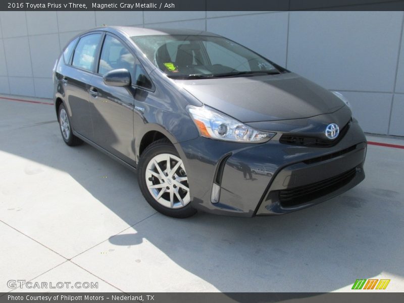 Magnetic Gray Metallic / Ash 2016 Toyota Prius v Three