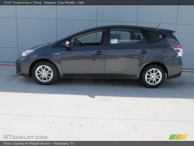 Magnetic Gray Metallic / Ash 2016 Toyota Prius v Three