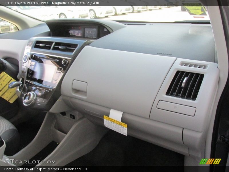 Magnetic Gray Metallic / Ash 2016 Toyota Prius v Three