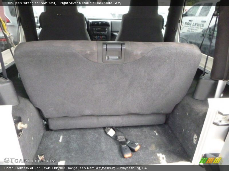 Bright Silver Metallic / Dark Slate Gray 2005 Jeep Wrangler Sport 4x4